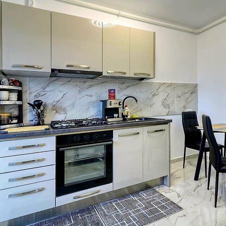 Luxury Apartament Βουκουρέστι Εξωτερικό φωτογραφία